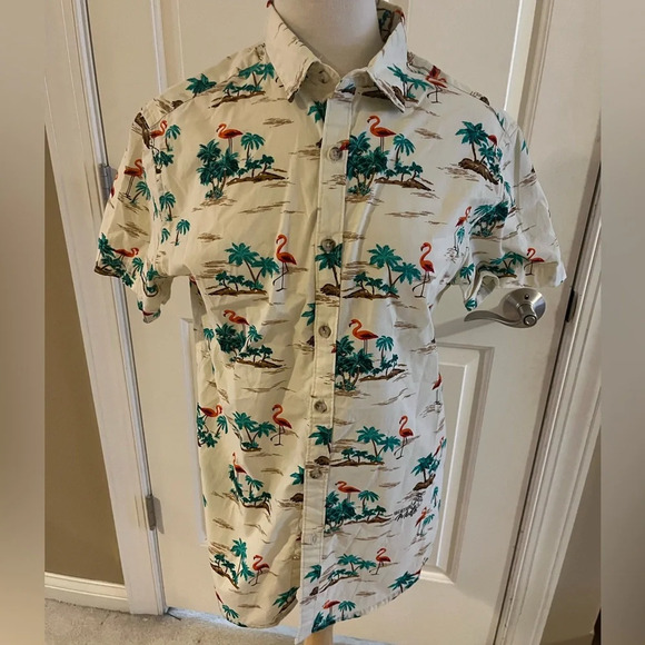 Denim and Flower Flamingo Button down short sleeved shirt-Size M - Picture 1 of 7